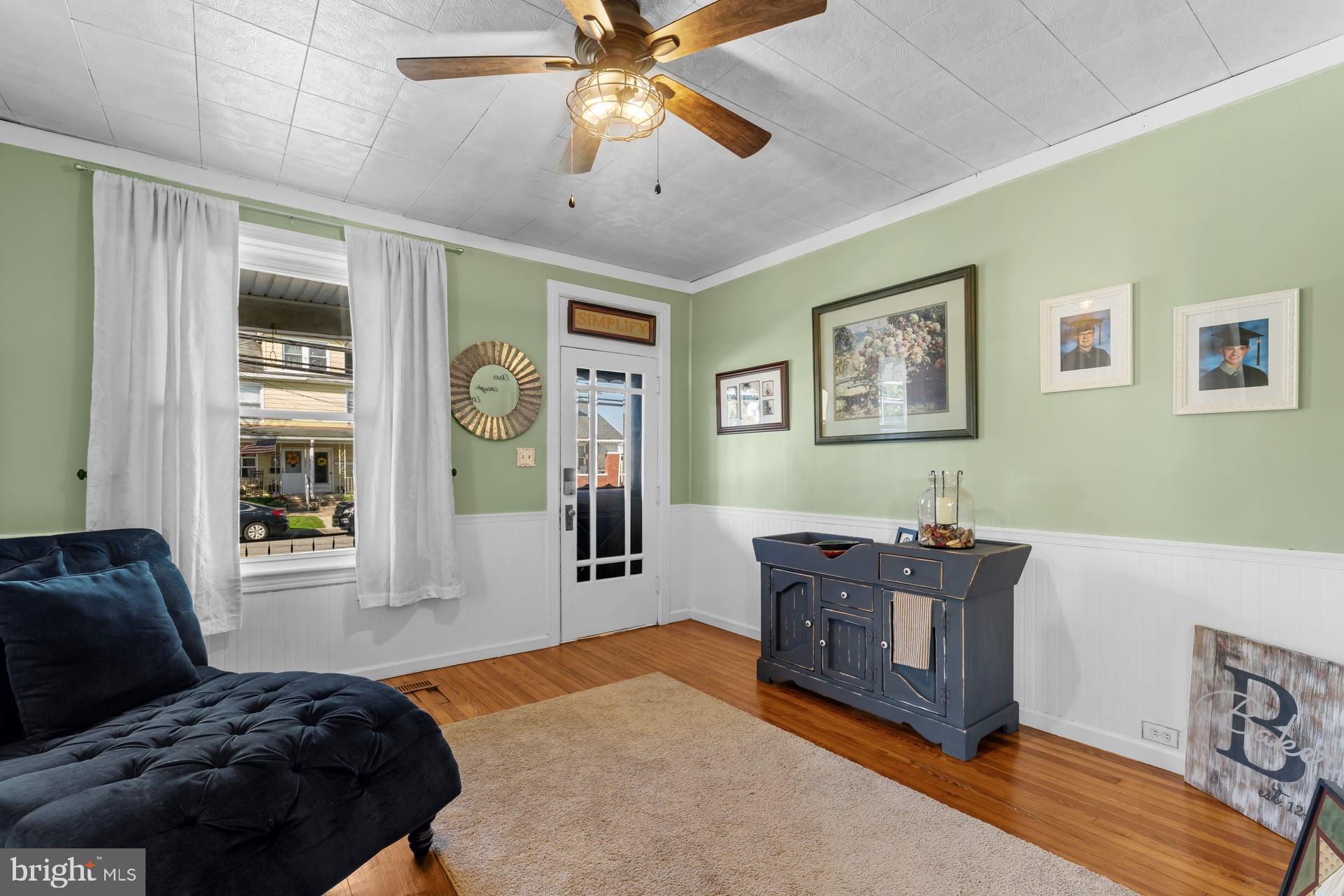 38 N ENOLA DRIVE