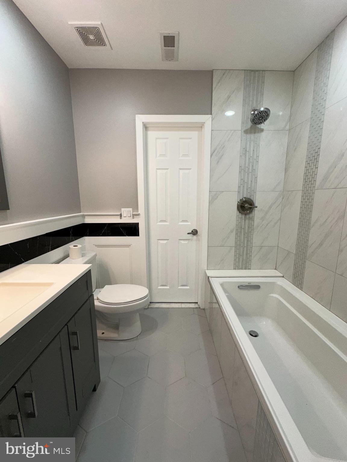 DICKINSON NARROWS - Residential Lease