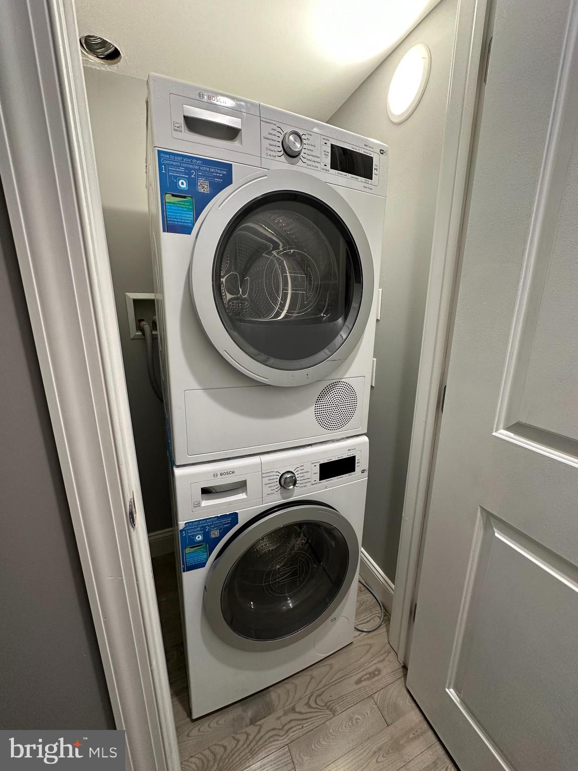 DICKINSON NARROWS - Residential Lease