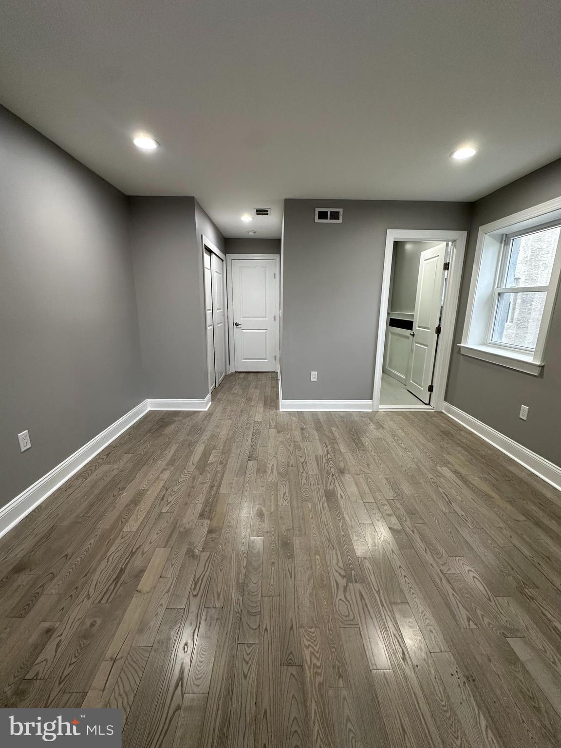 DICKINSON NARROWS - Residential Lease