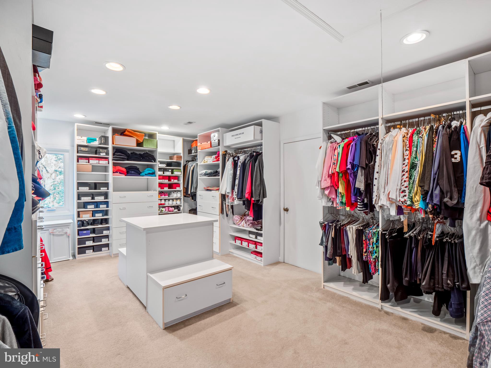 SHADOWALK - Residential