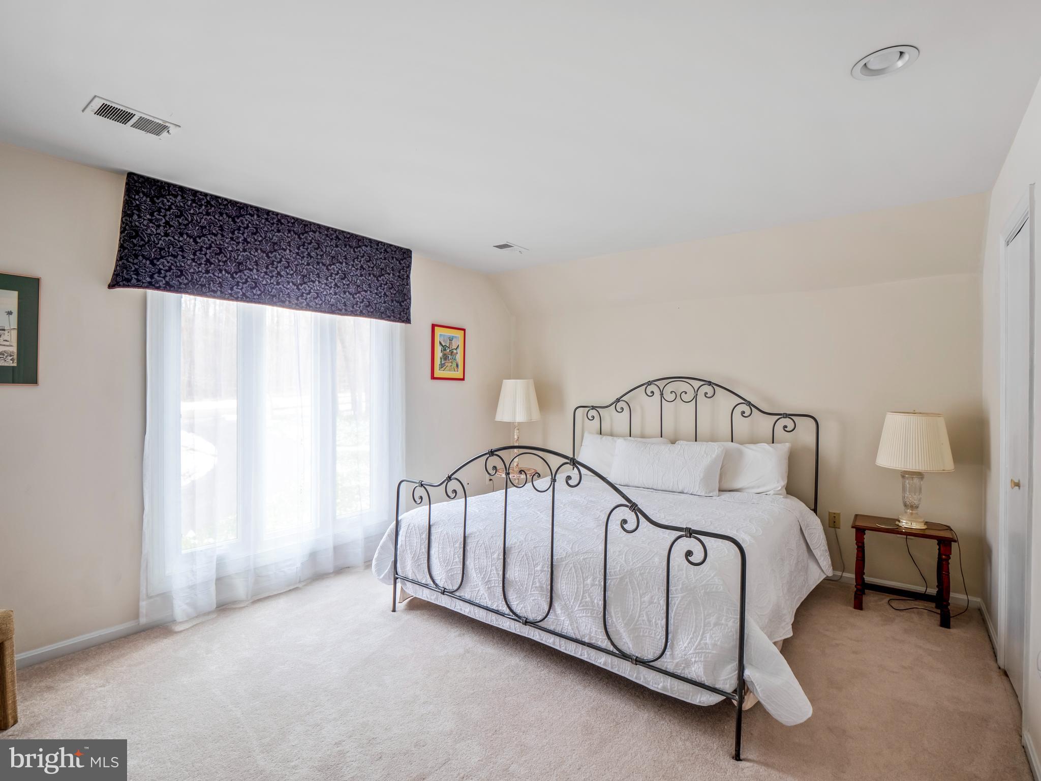 SHADOWALK - Residential