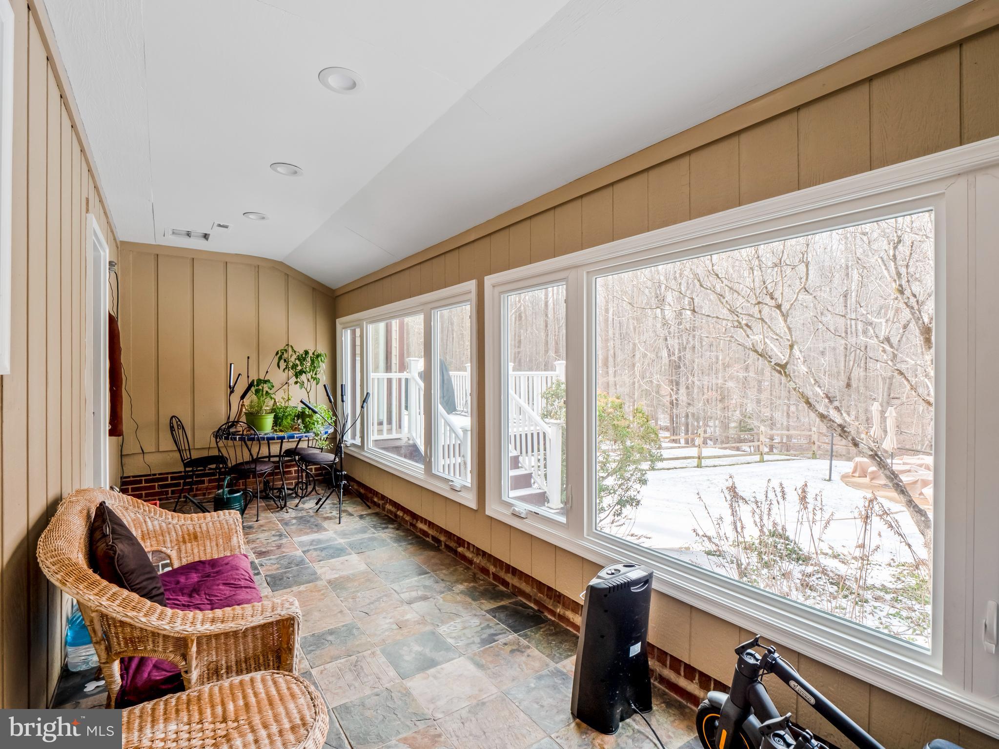 SHADOWALK - Residential