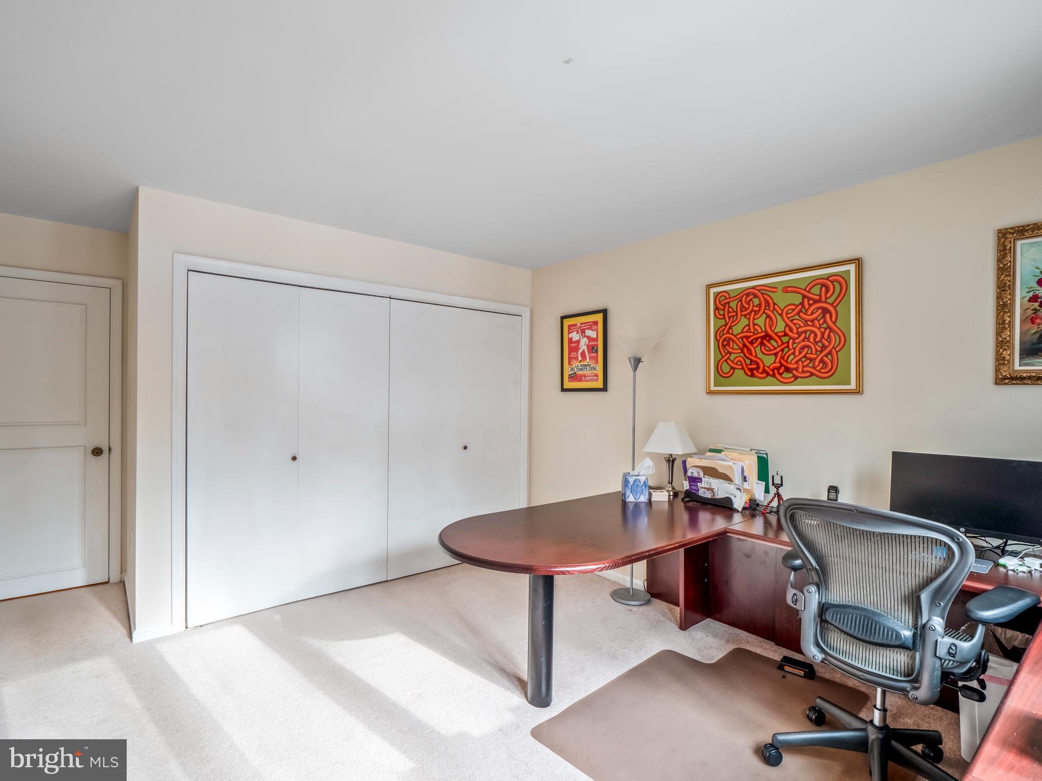 SHADOWALK - Residential