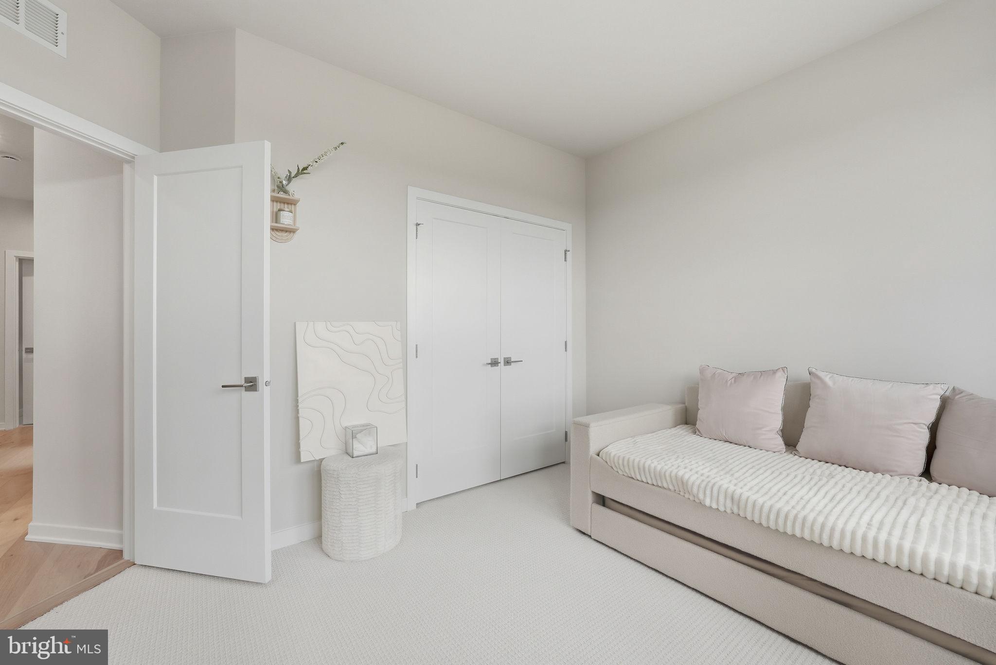 MOOREFIELD STATION - Residential Lease