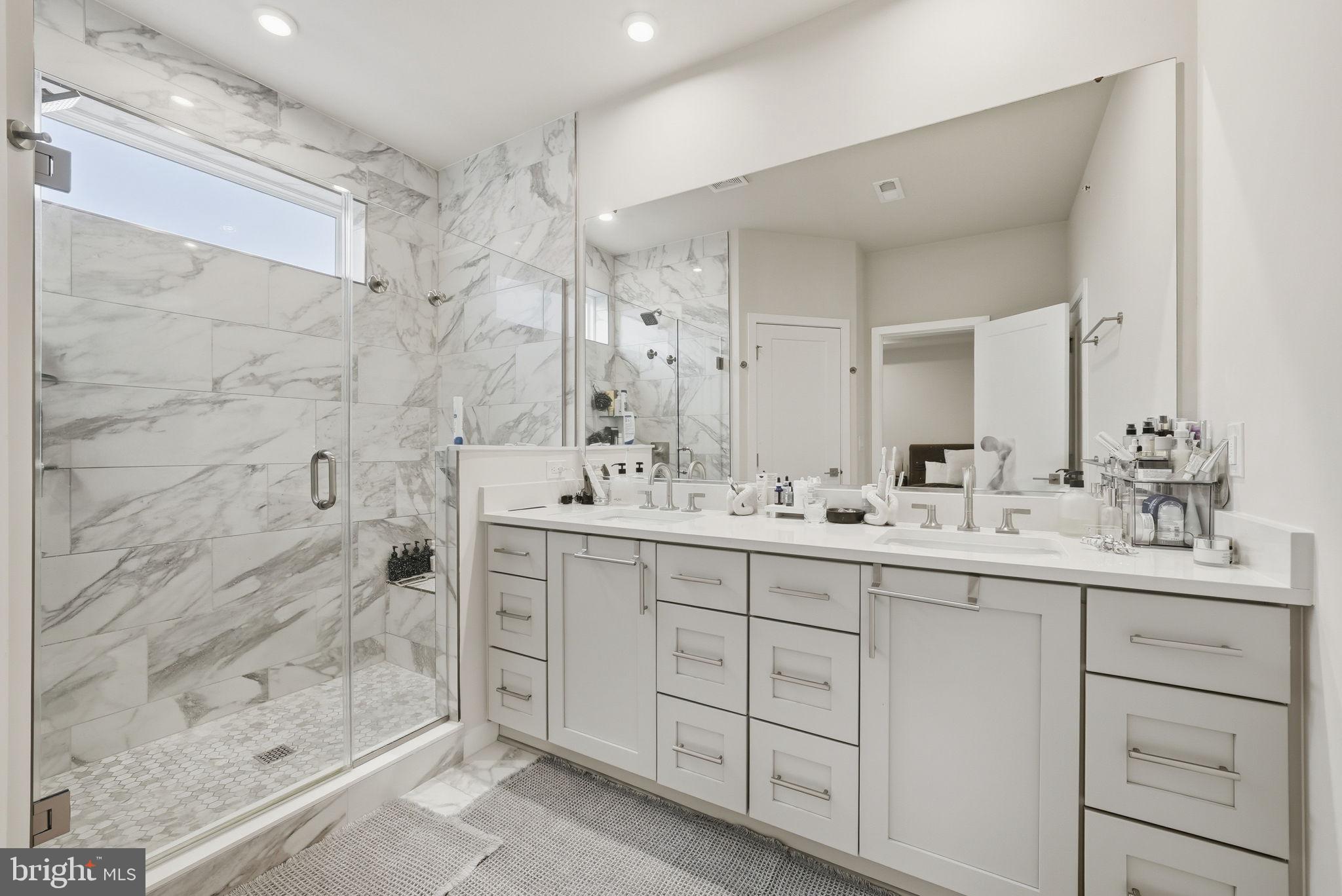 MOOREFIELD STATION - Residential Lease