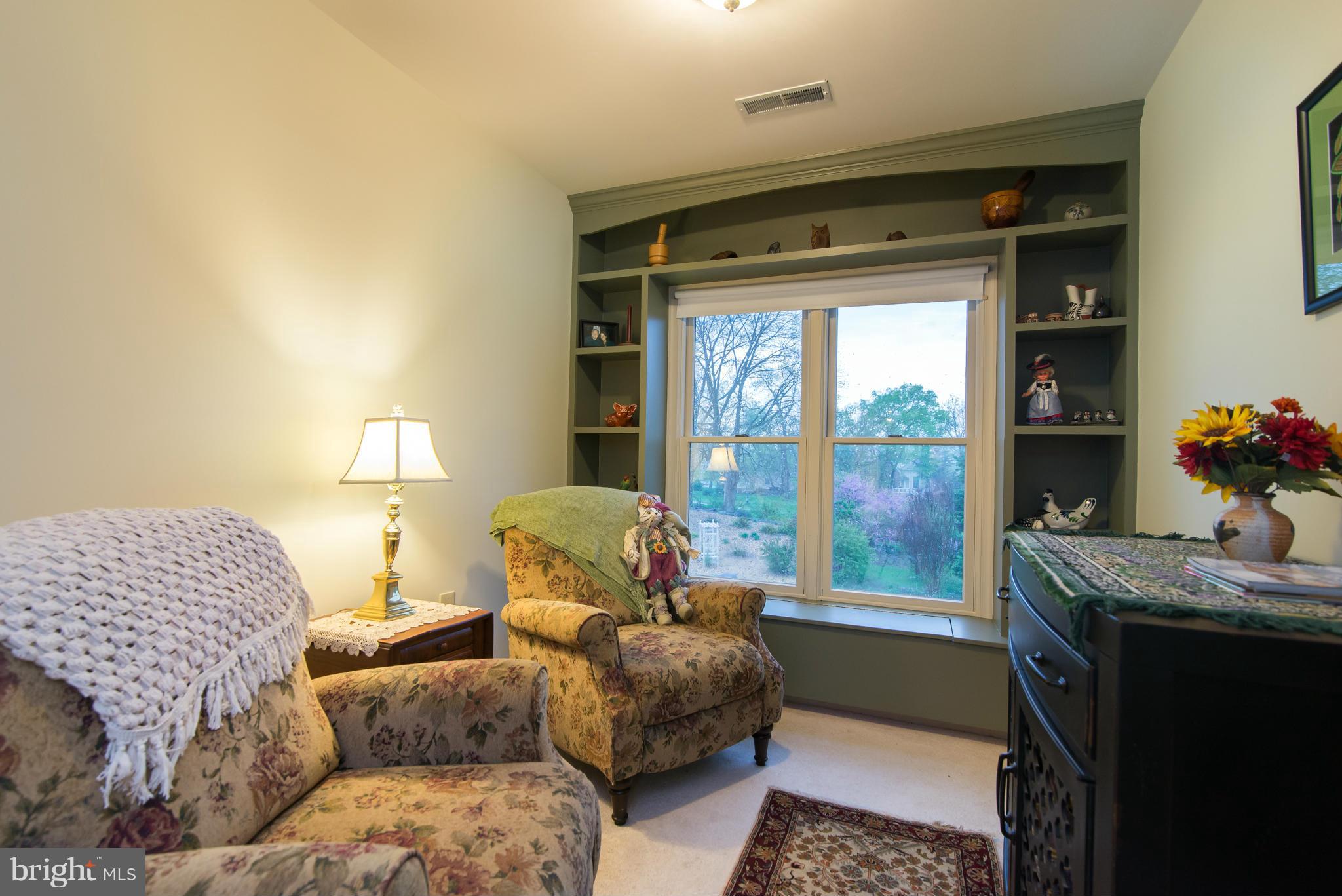 LOCUST HILL - Residential