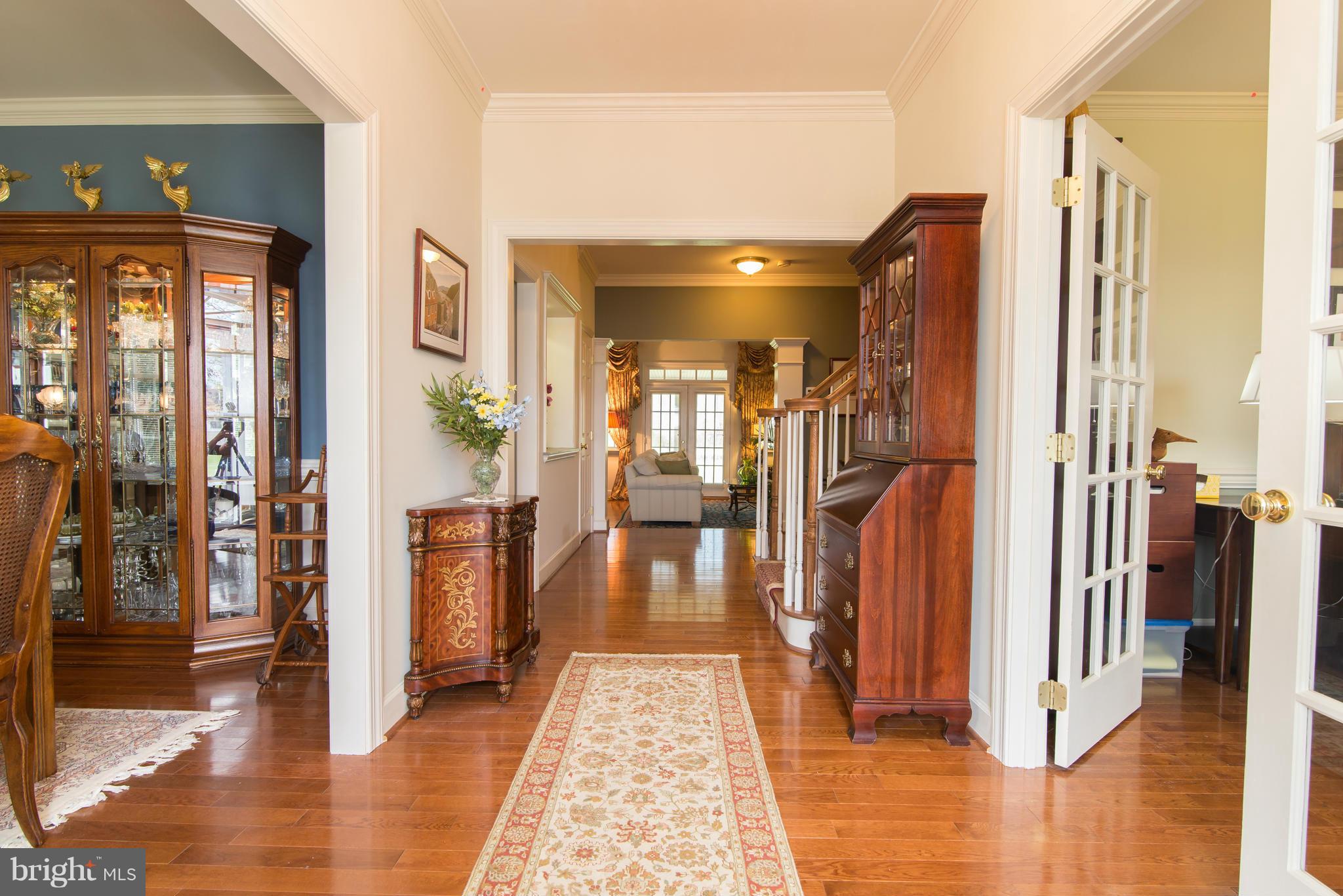 LOCUST HILL - Residential