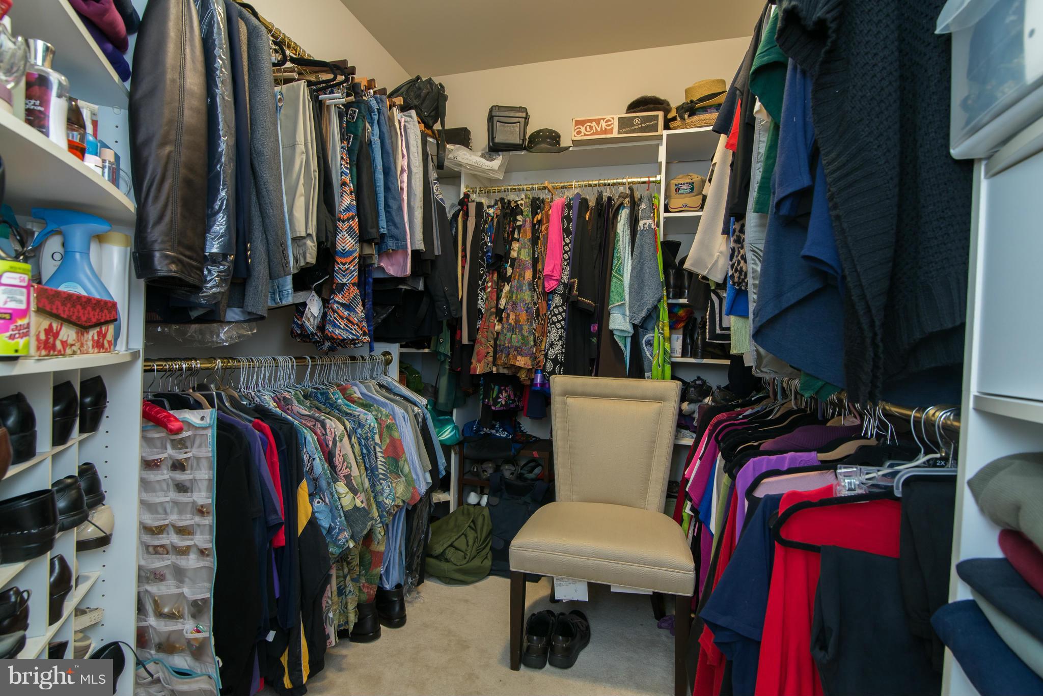 LOCUST HILL - Residential