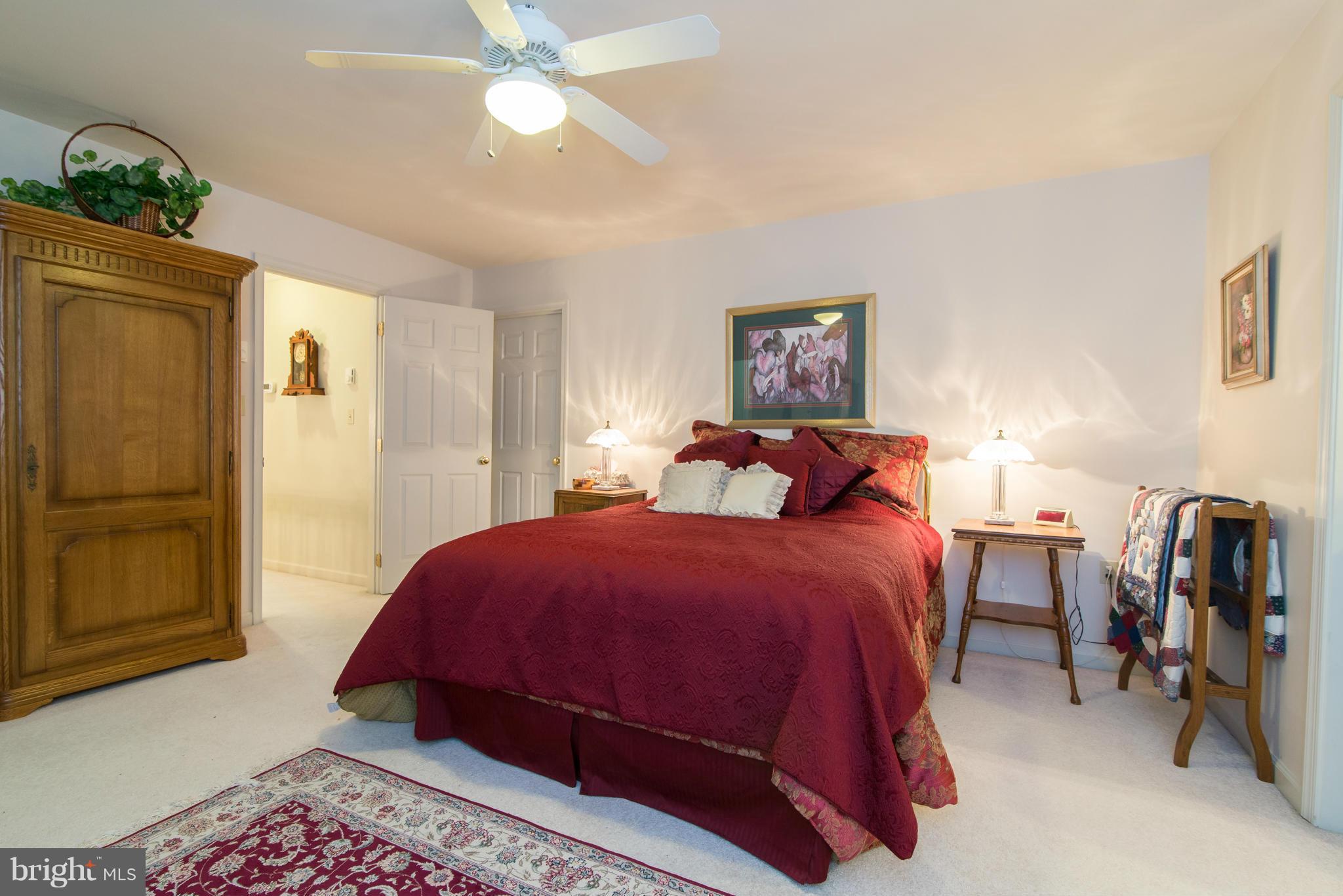 LOCUST HILL - Residential