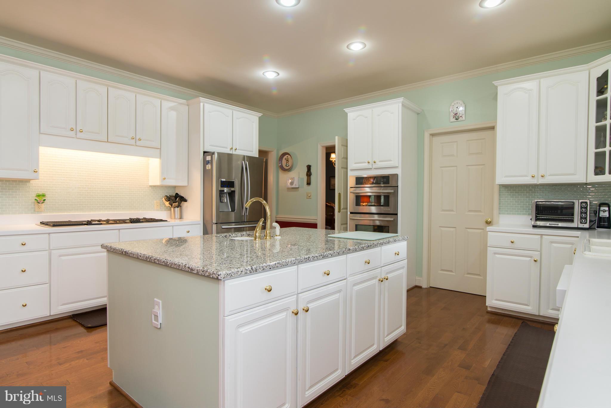 LOCUST HILL - Residential