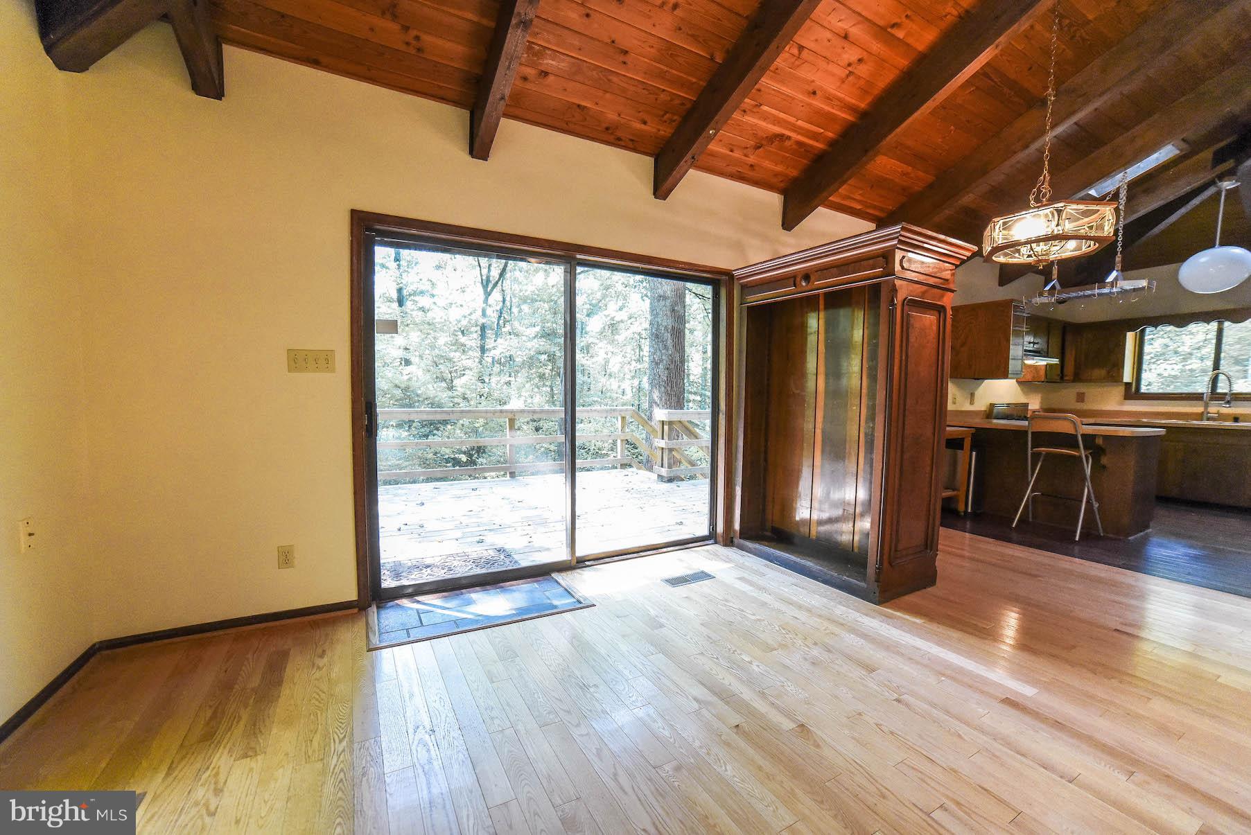 WIDOW WOODS - Residential