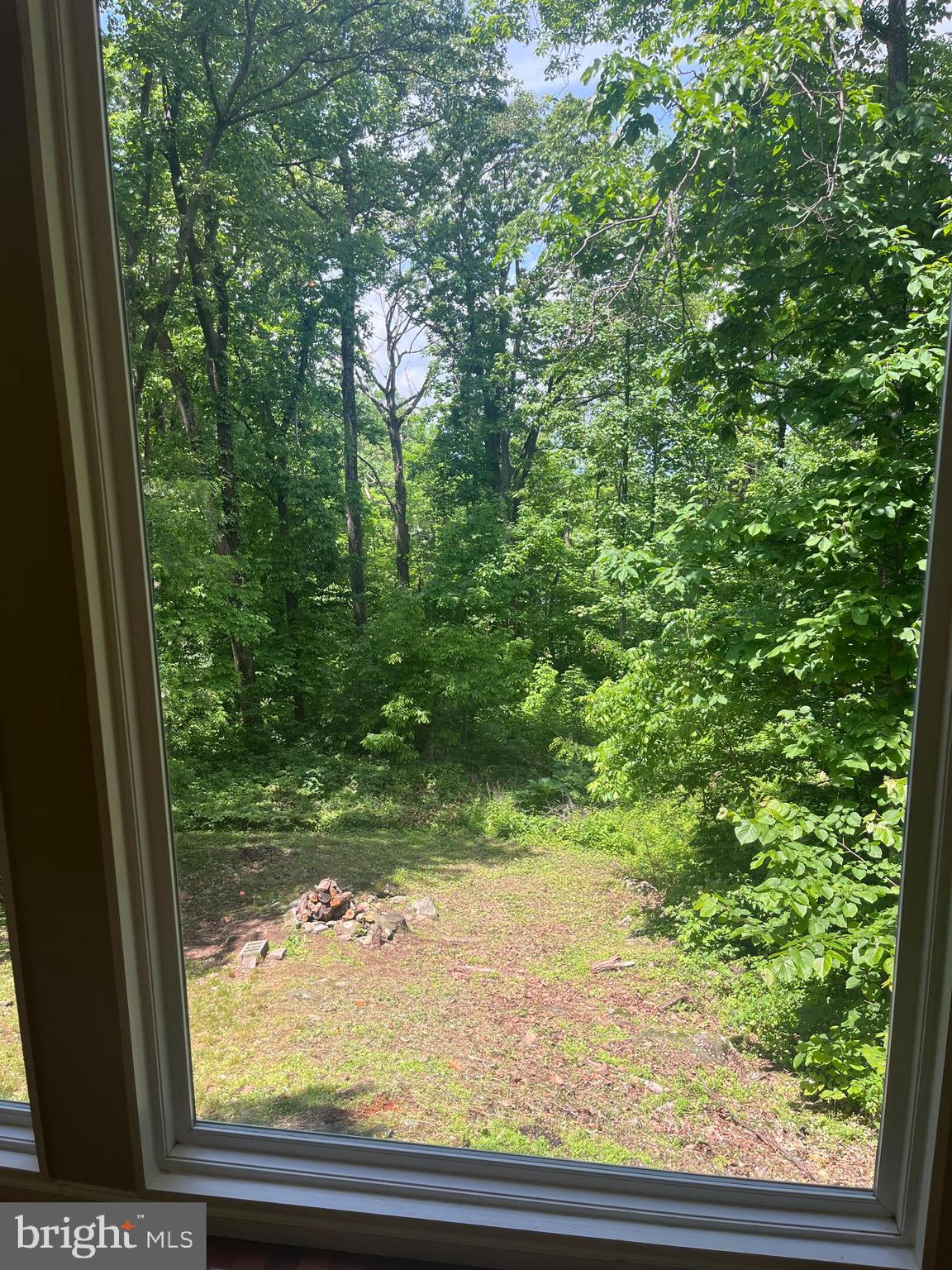 BLUE MOUNTAIN - Residential Lease