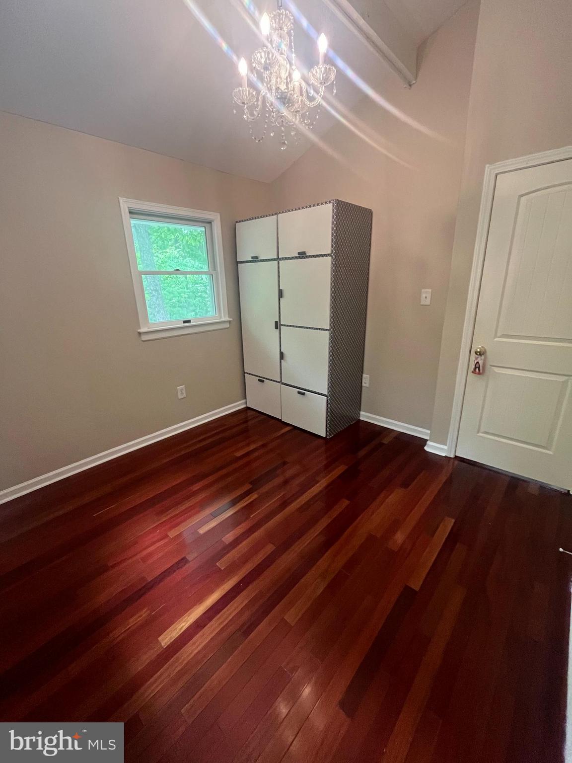 BLUE MOUNTAIN - Residential Lease