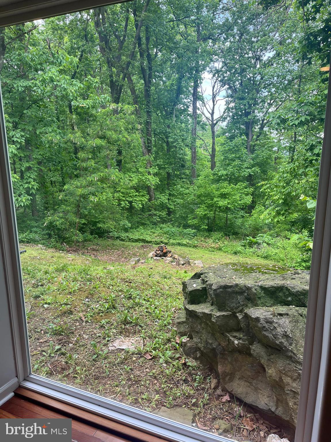 BLUE MOUNTAIN - Residential Lease