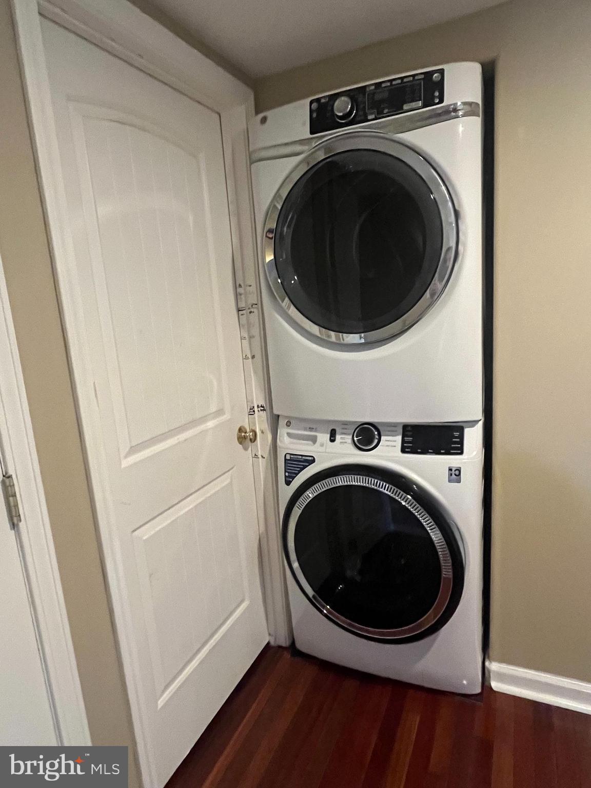 BLUE MOUNTAIN - Residential Lease