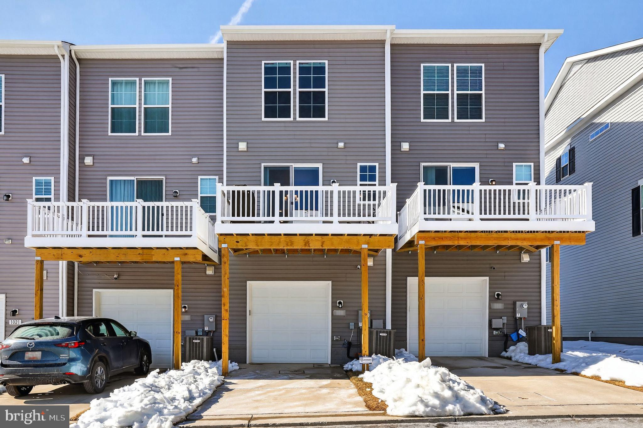 MONTGOMERY VILLAGE - Residential