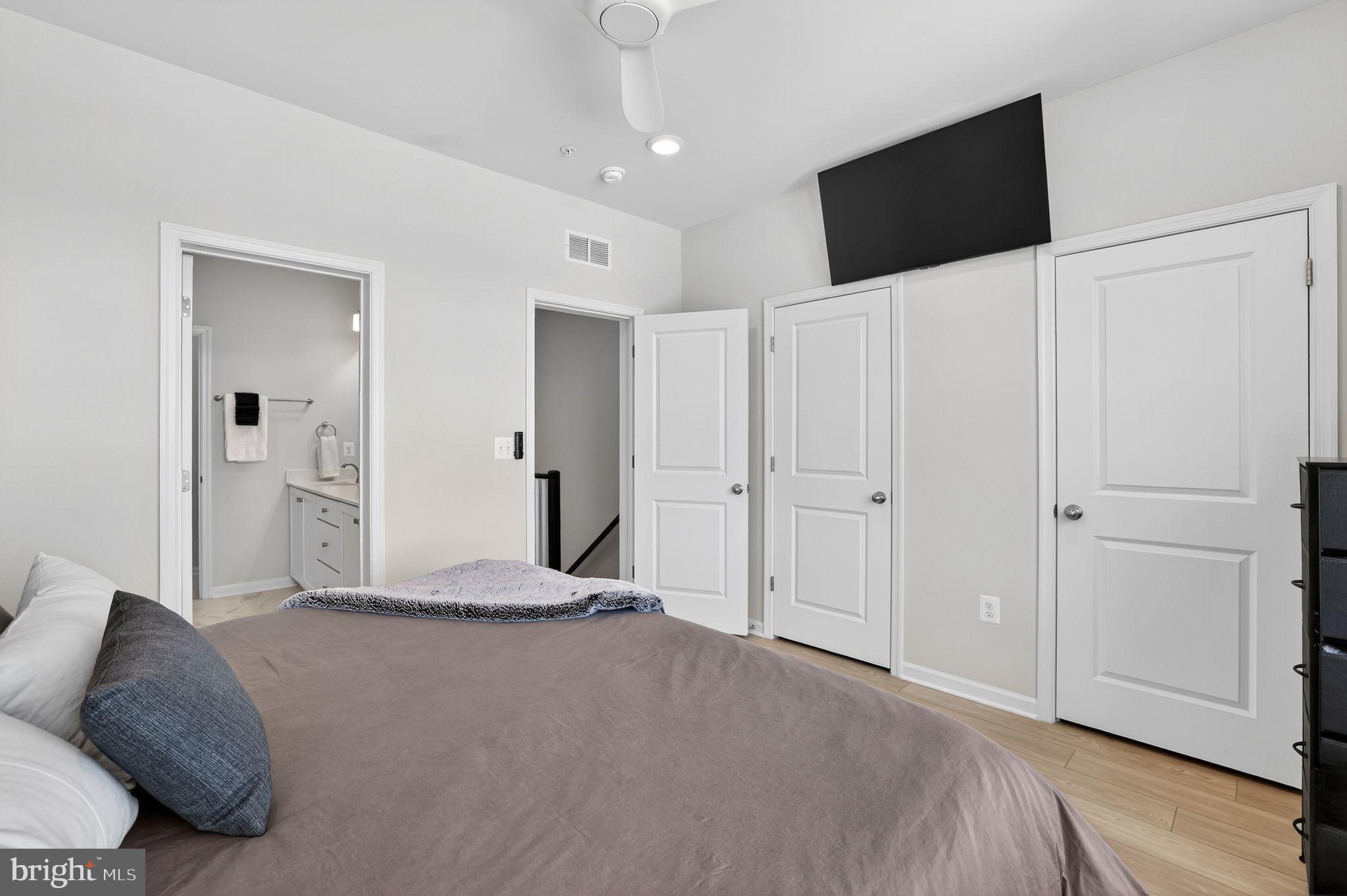 MONTGOMERY VILLAGE - Residential