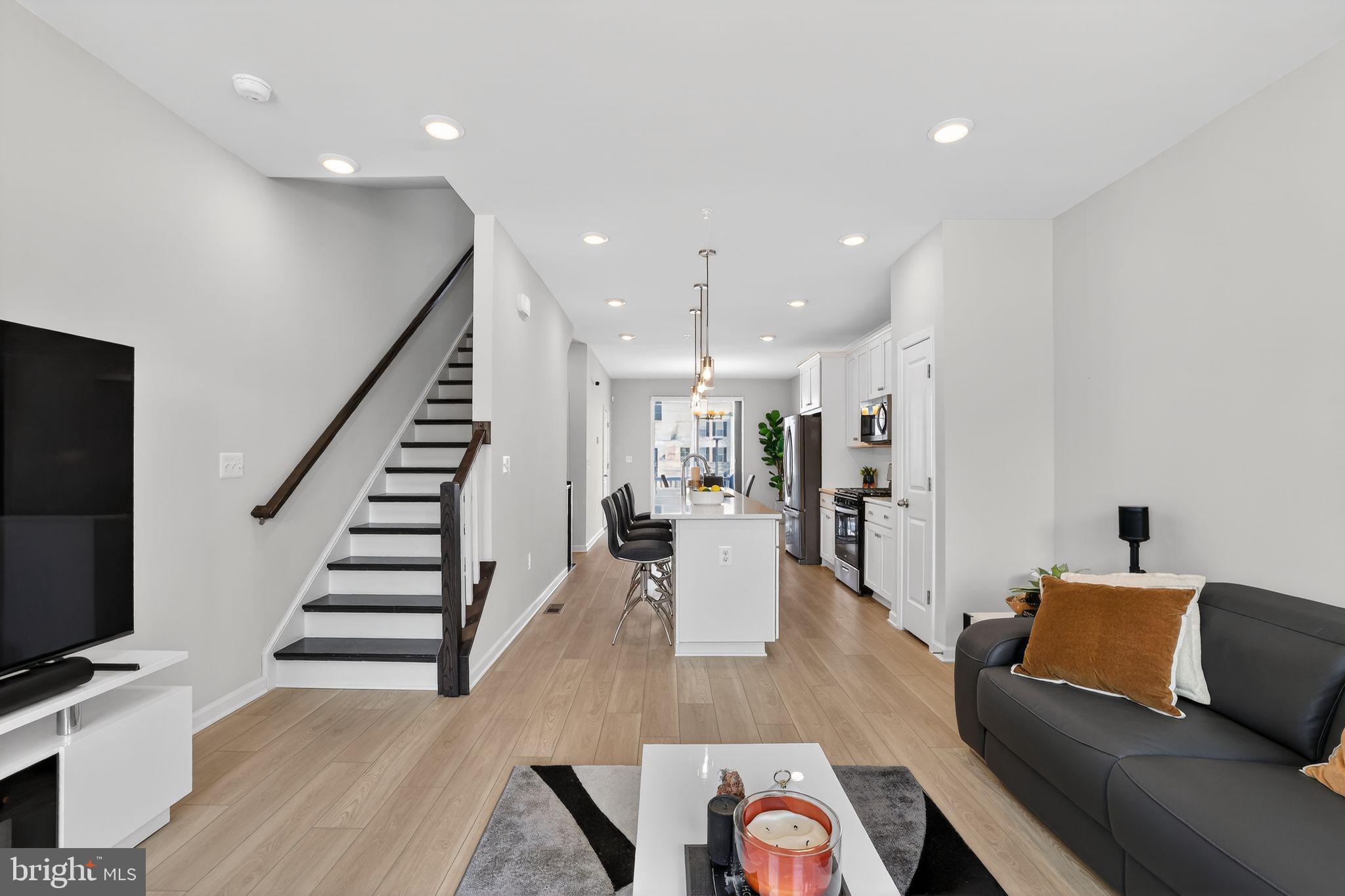 MONTGOMERY VILLAGE - Residential