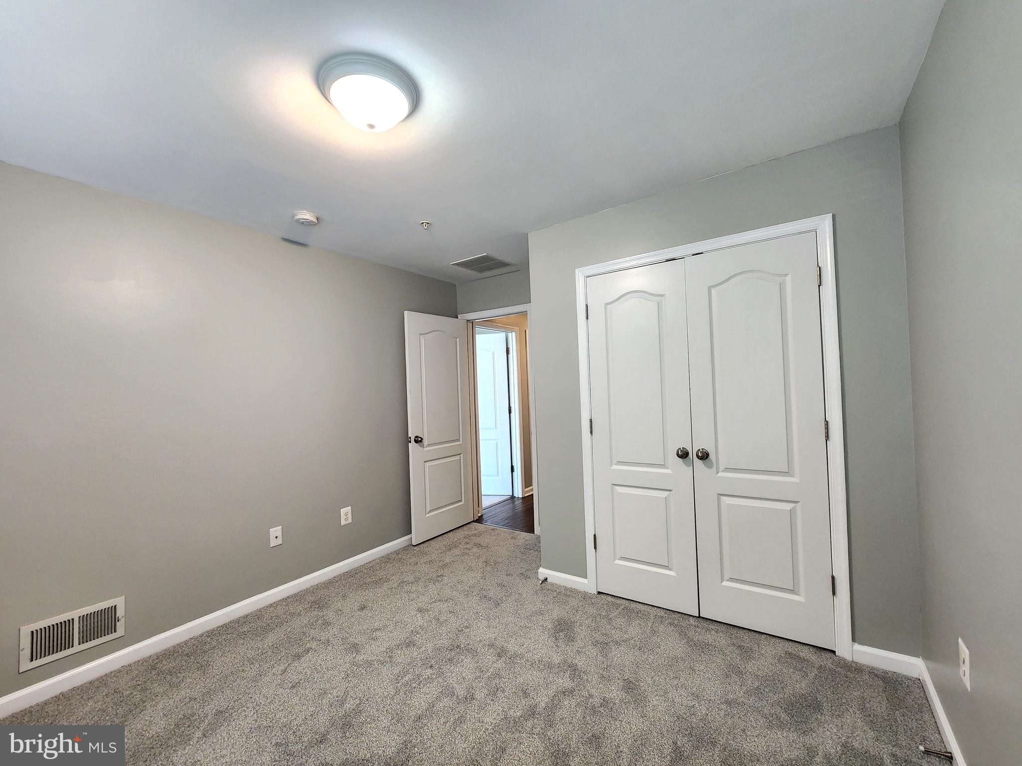 STONEHOUSE RUN - Residential Lease