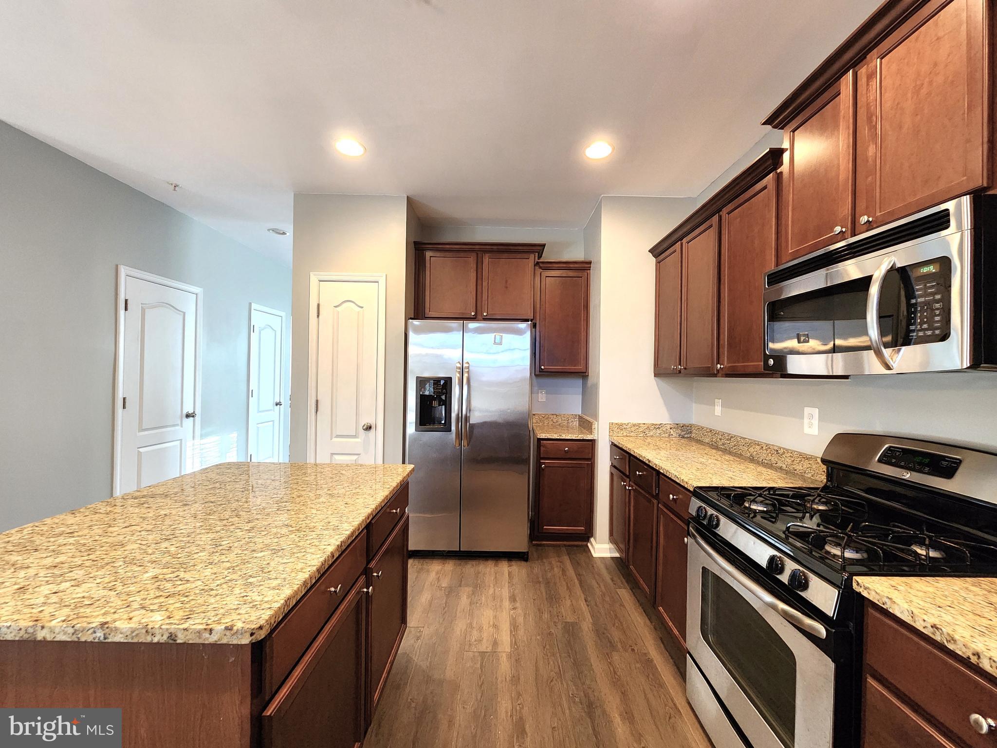 STONEHOUSE RUN - Residential Lease