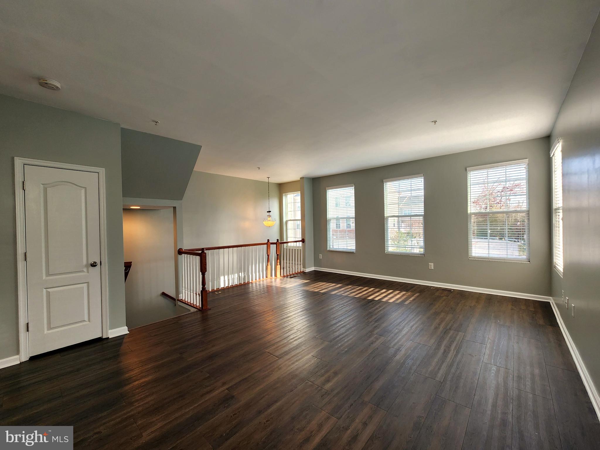 STONEHOUSE RUN - Residential Lease