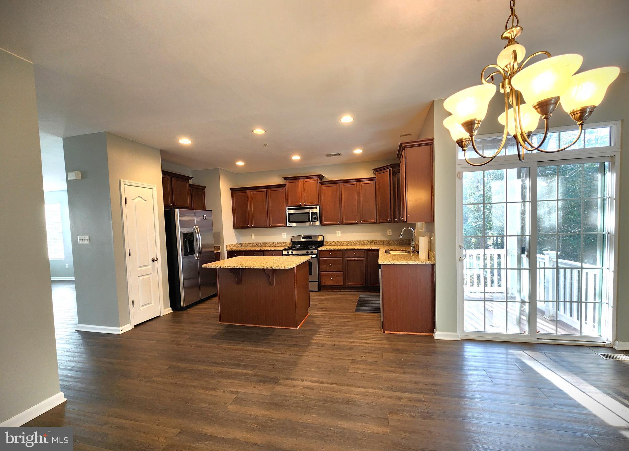 STONEHOUSE RUN - Residential Lease