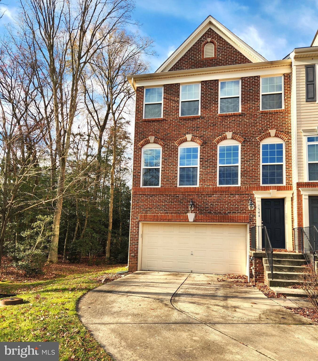 STONEHOUSE RUN - Residential Lease