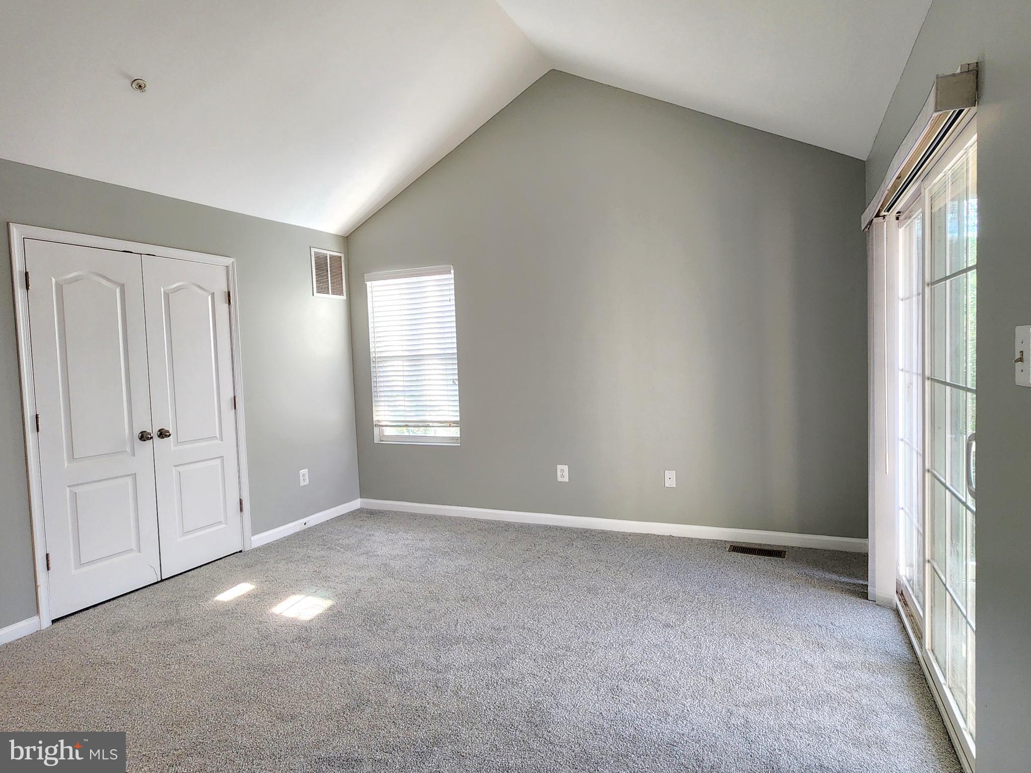 STONEHOUSE RUN - Residential Lease