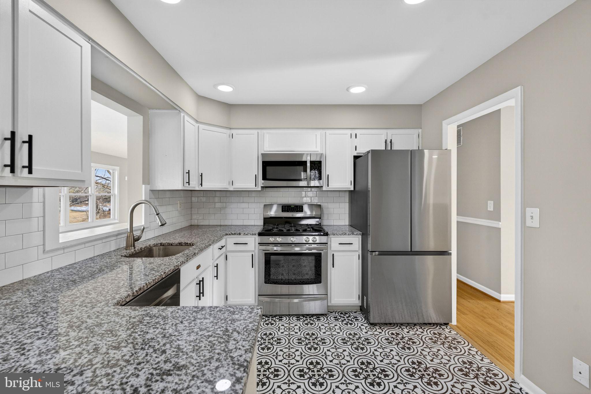 CRESTVIEW ESTATE - Residential