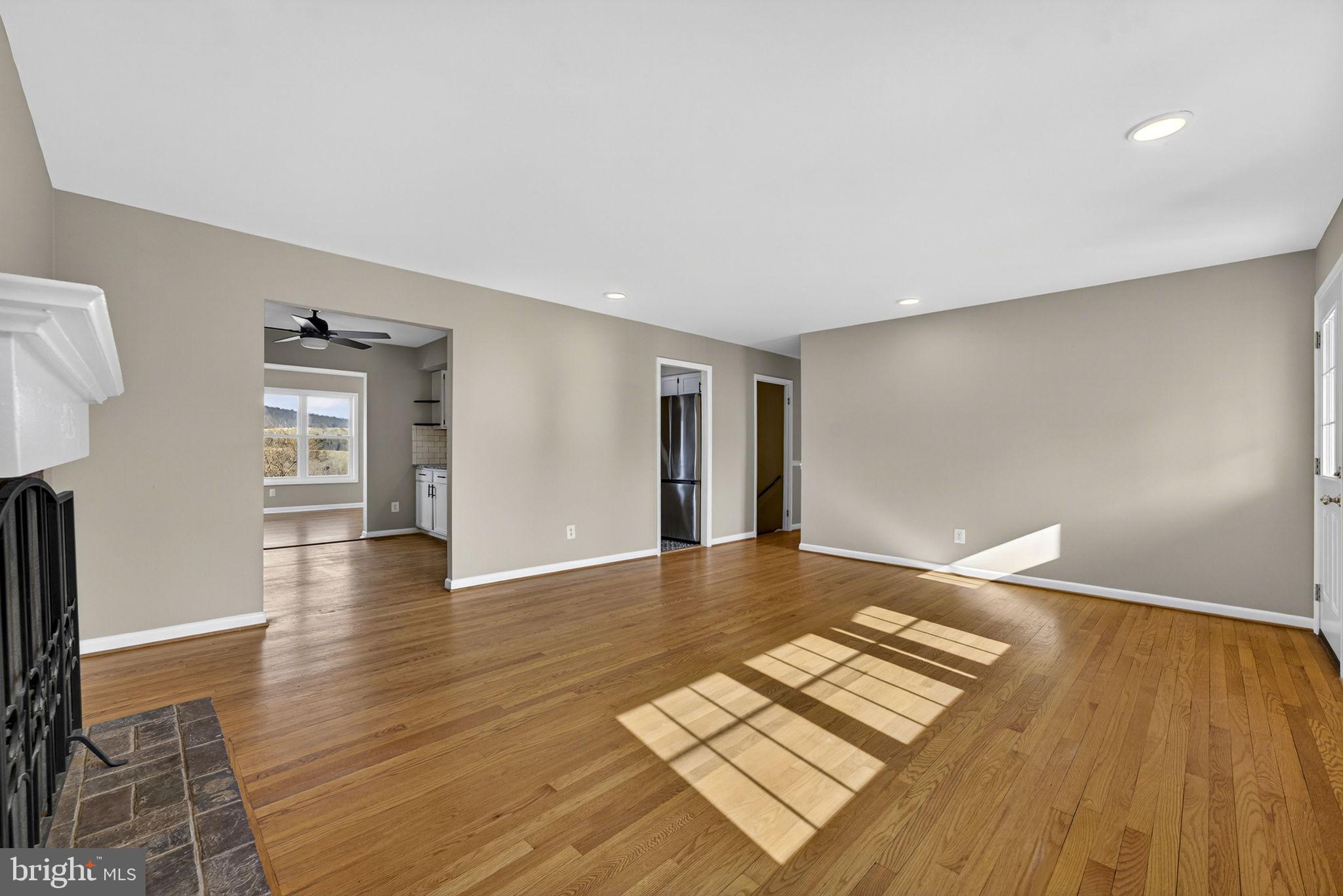 CRESTVIEW ESTATE - Residential