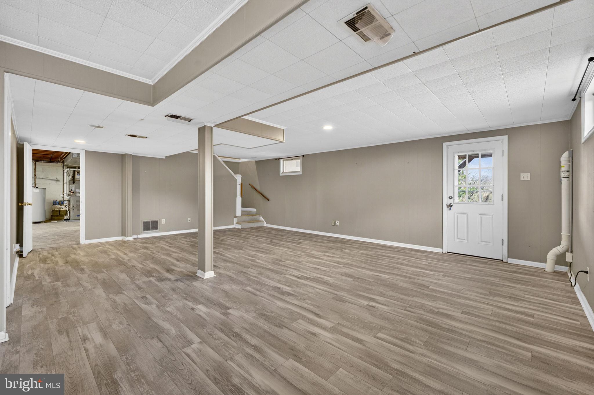 CRESTVIEW ESTATE - Residential