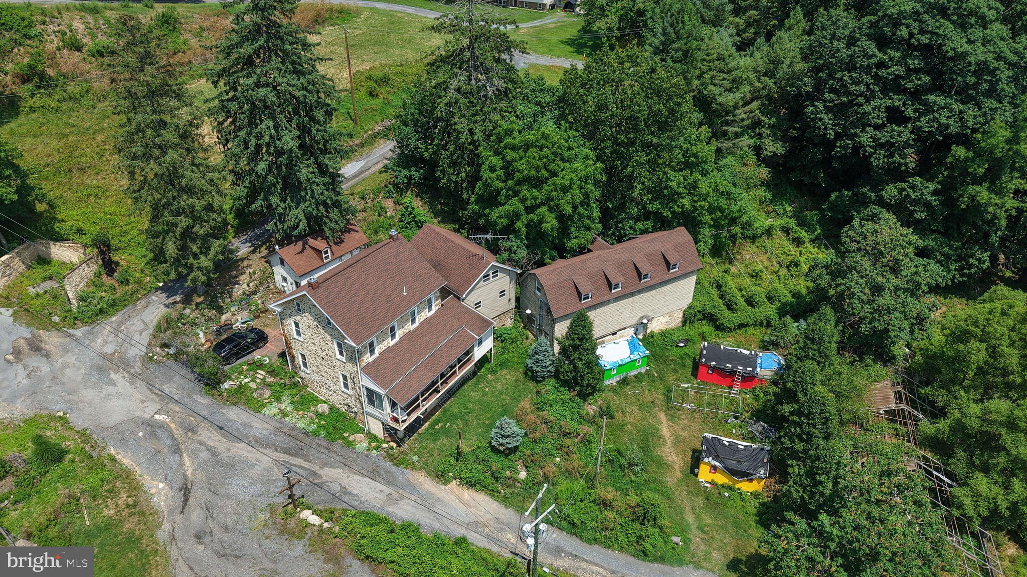 25 WOLTERS LANE