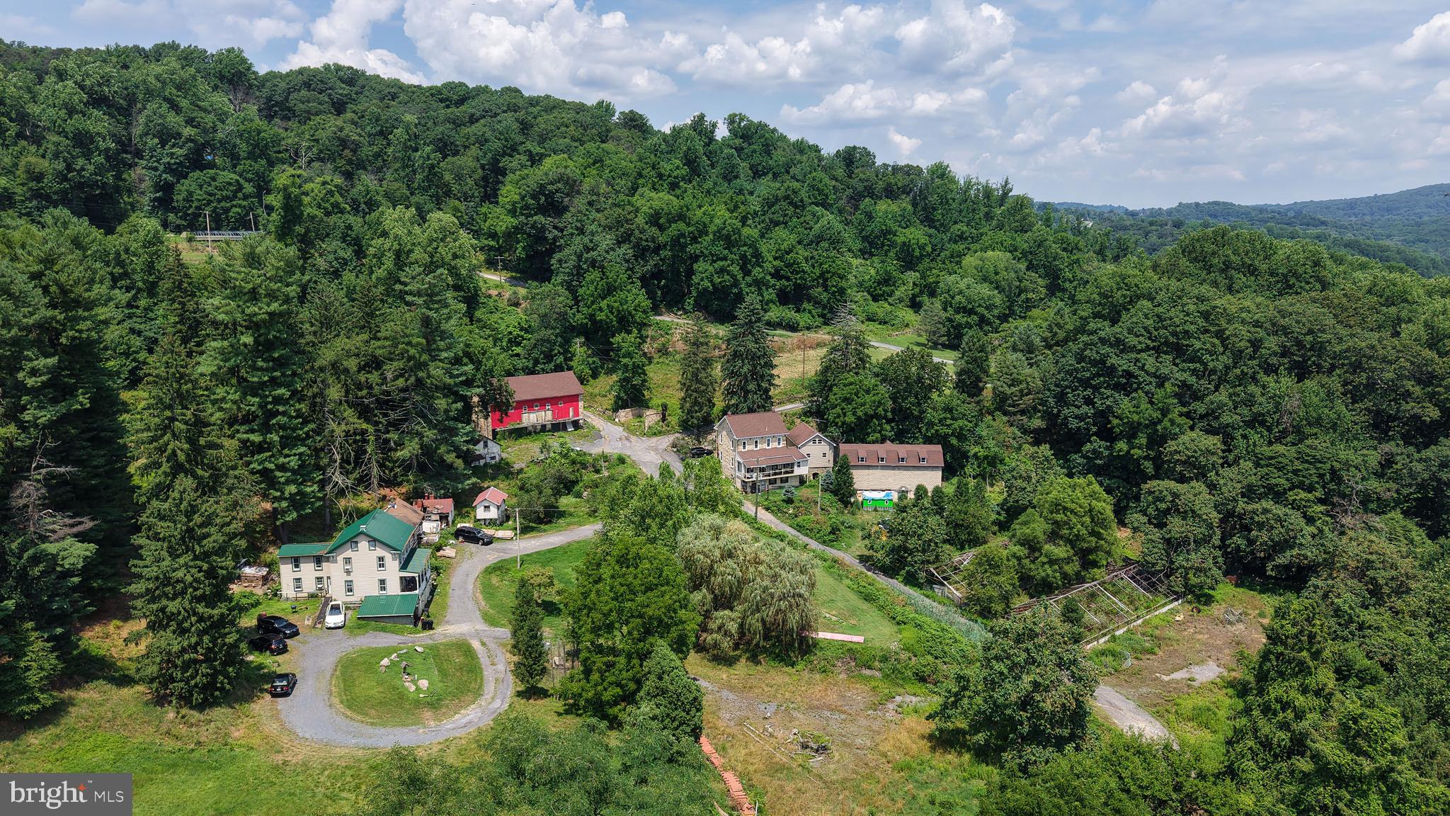 25 WOLTERS LANE