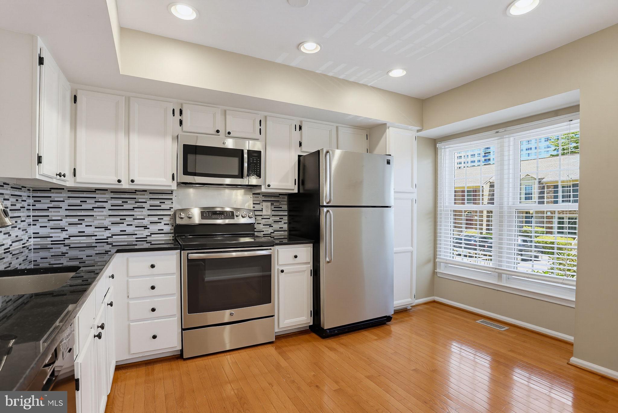 11 GROVE RIDGE COURT 70