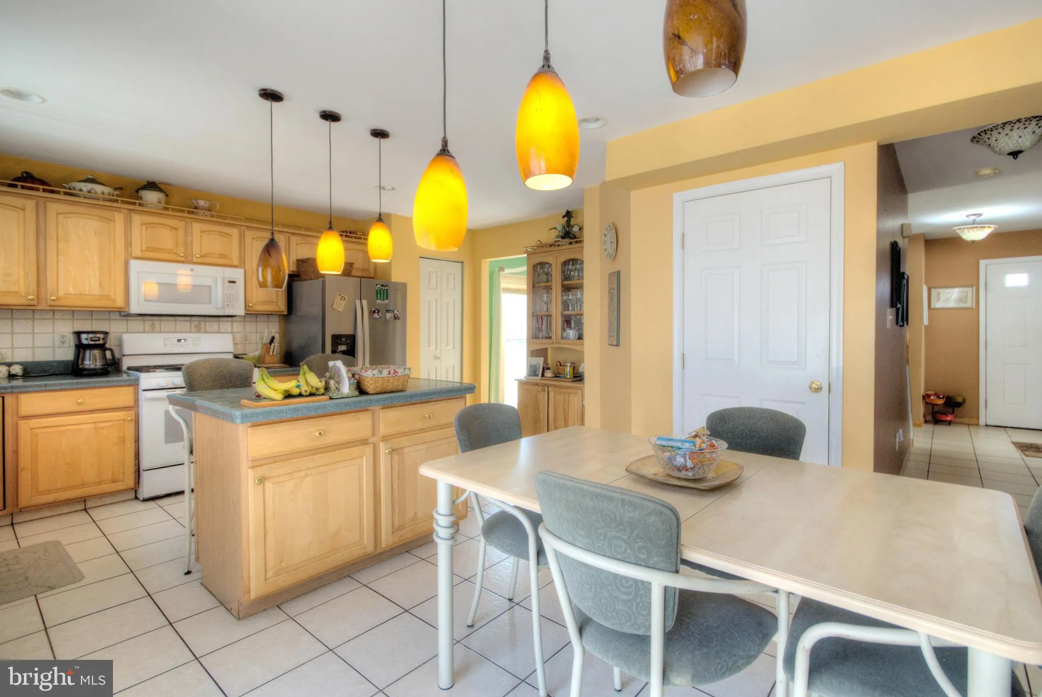 Deptford, New Jersey 08096, United States, 4 Bedrooms Bedrooms, ,3 BathroomsBathrooms,Residential,Pending,5074