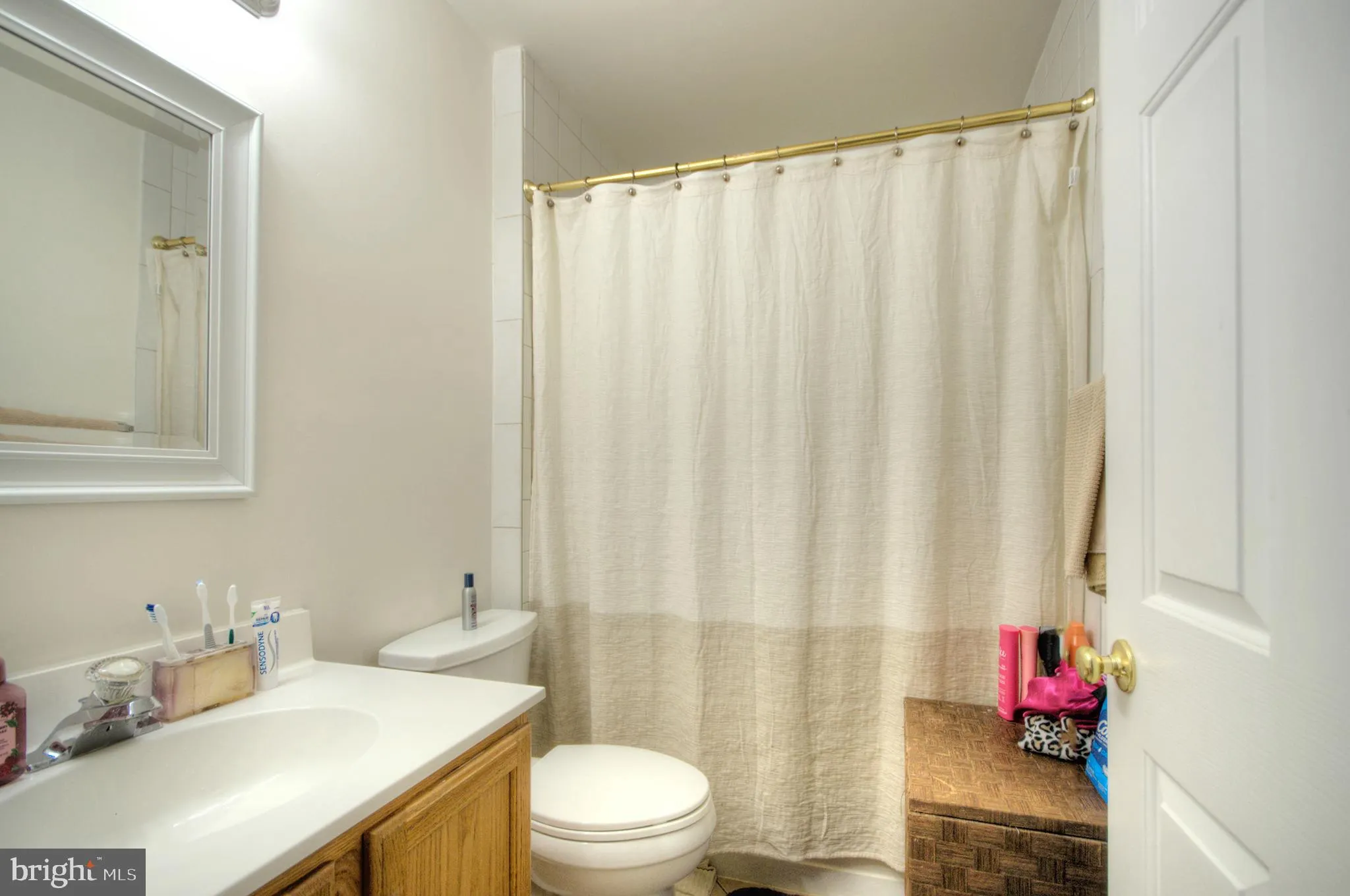 Deptford, New Jersey 08096, United States, 4 Bedrooms Bedrooms, ,3 BathroomsBathrooms,Residential,Pending,5074