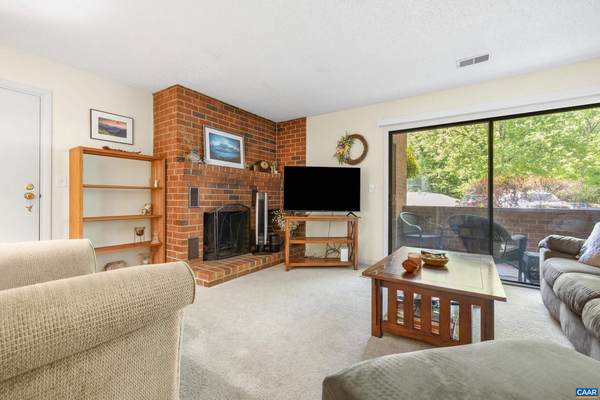 103 TURTLE CREEK RD 1