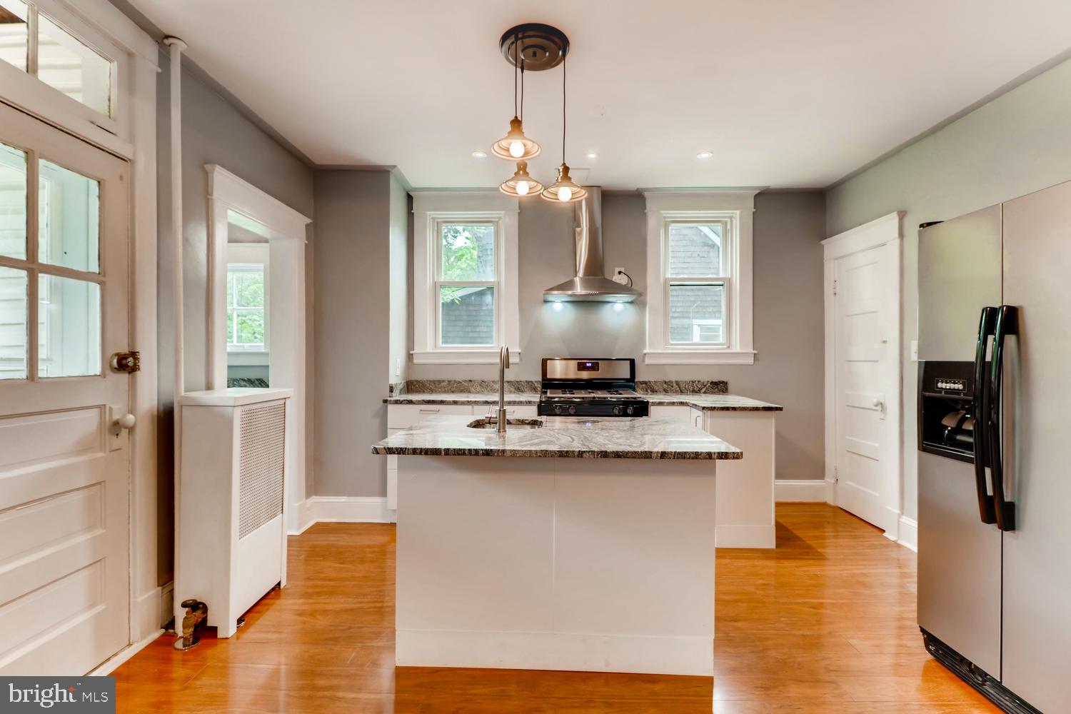 RADNOR WINSTON - Residential