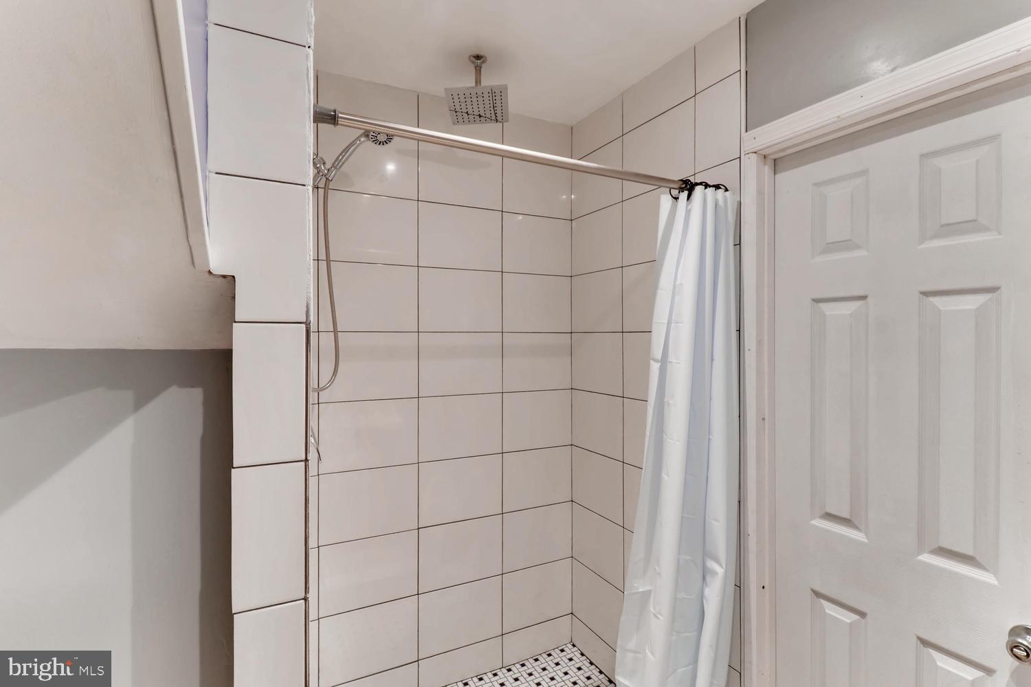 RADNOR WINSTON - Residential