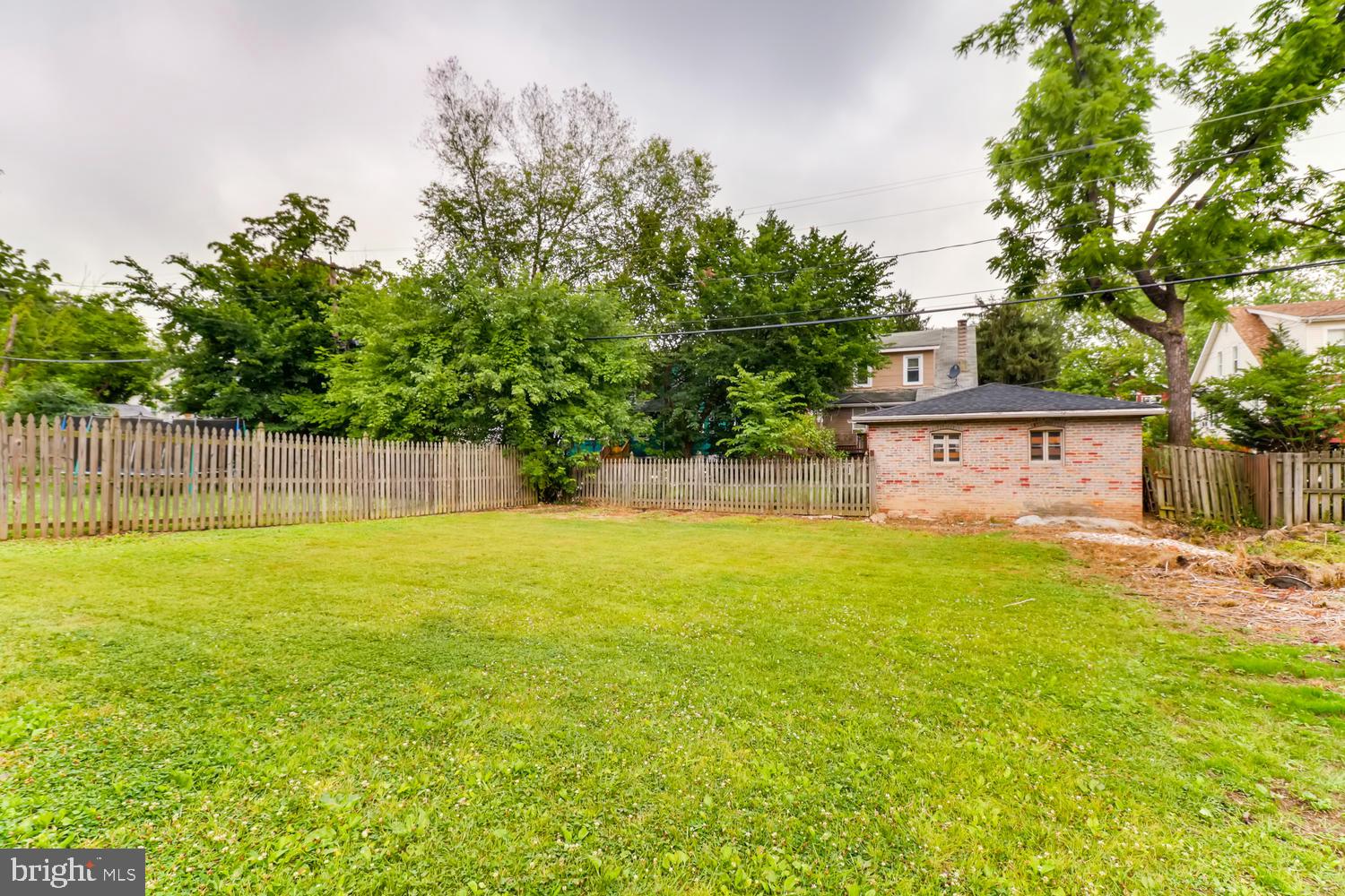 RADNOR WINSTON - Residential