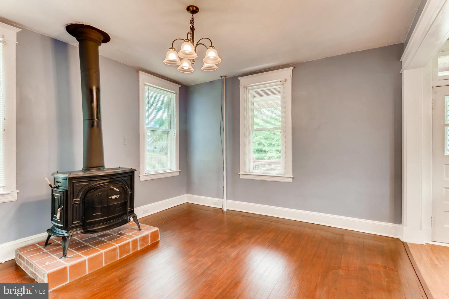 RADNOR WINSTON - Residential