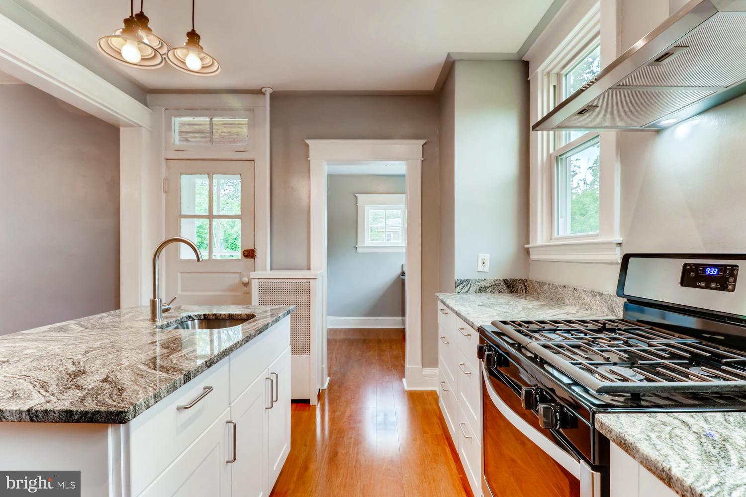 RADNOR WINSTON - Residential