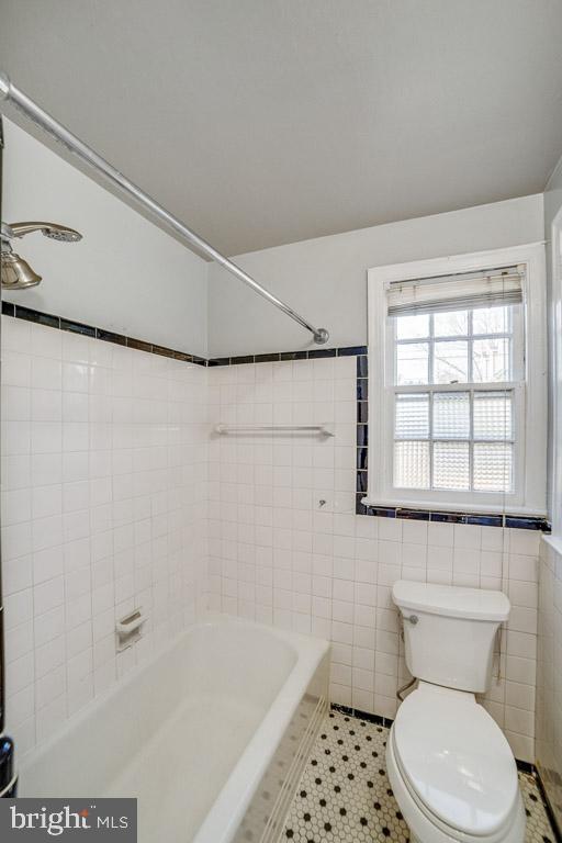 DANIELS - Residential Lease