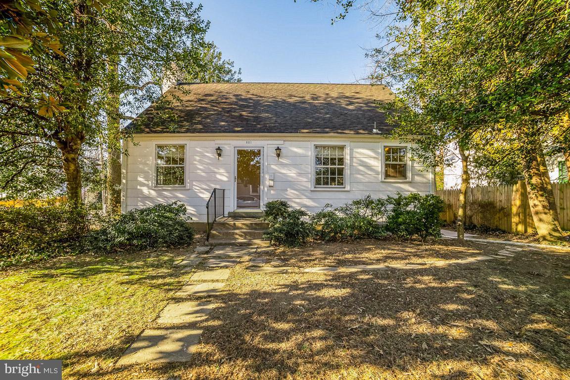 DANIELS - Residential Lease