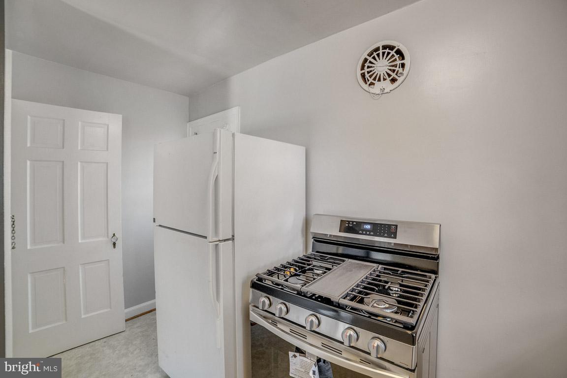 DANIELS - Residential Lease