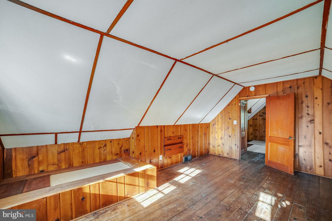 DANIELS - Residential Lease