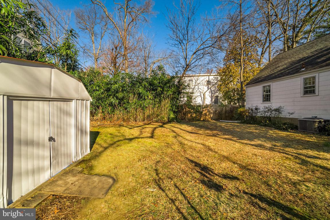 DANIELS - Residential Lease