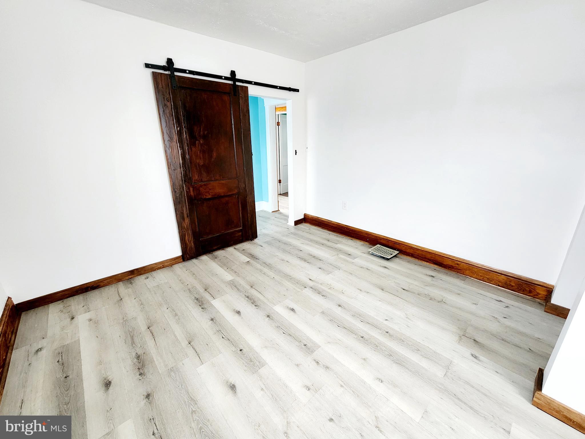 LAINGS - Residential