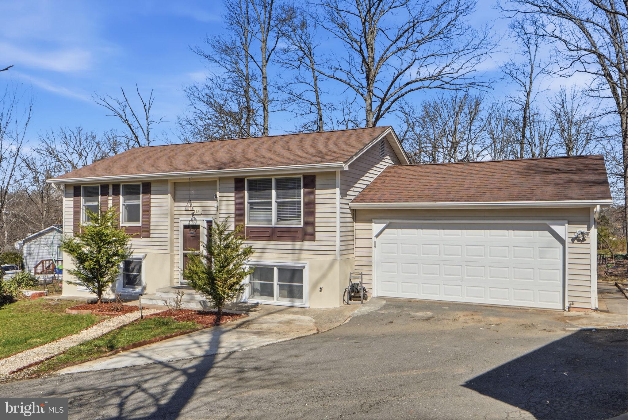 SILVER OAKS - Residential